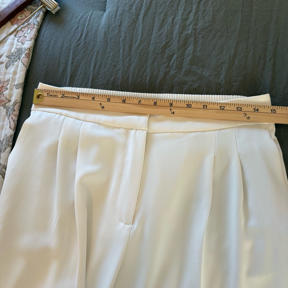 House Of Harlow 1960 Pleated White Wide-Leg Drape Trousers. Size 8. - Picture 8 of 12